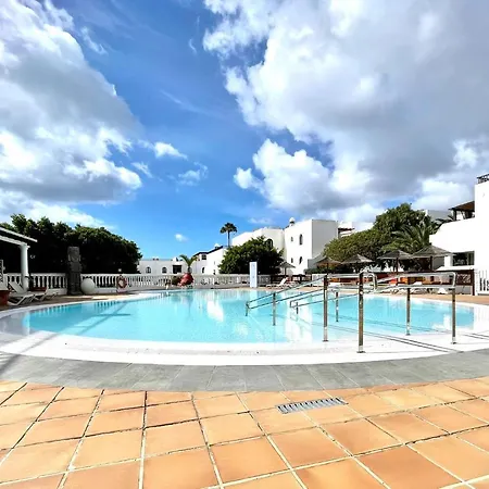 Bonito Apartamento Con Wifi, Piscina, Cerca De Playa Los Charcos Apartment *